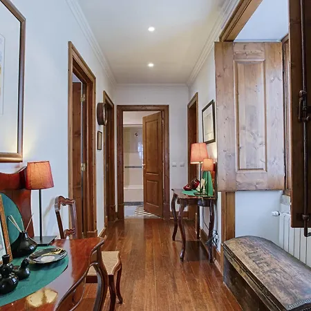 Apartmán Downtown - Xviii Century Luxury